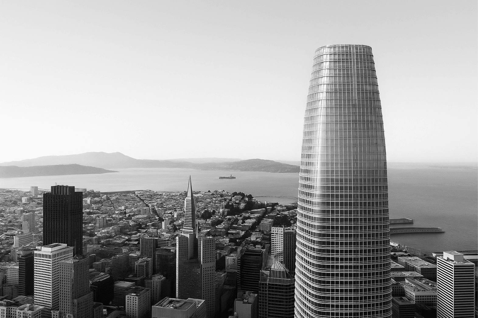 Роли контакта в CRM: зачем они нужны и как сделать их рабочим инструментом